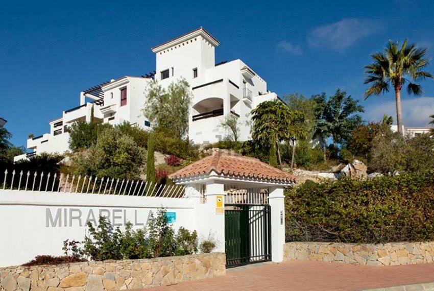 Luxury Apartment Set In Dona Julia Golf Course كاساريس المظهر الخارجي الصورة