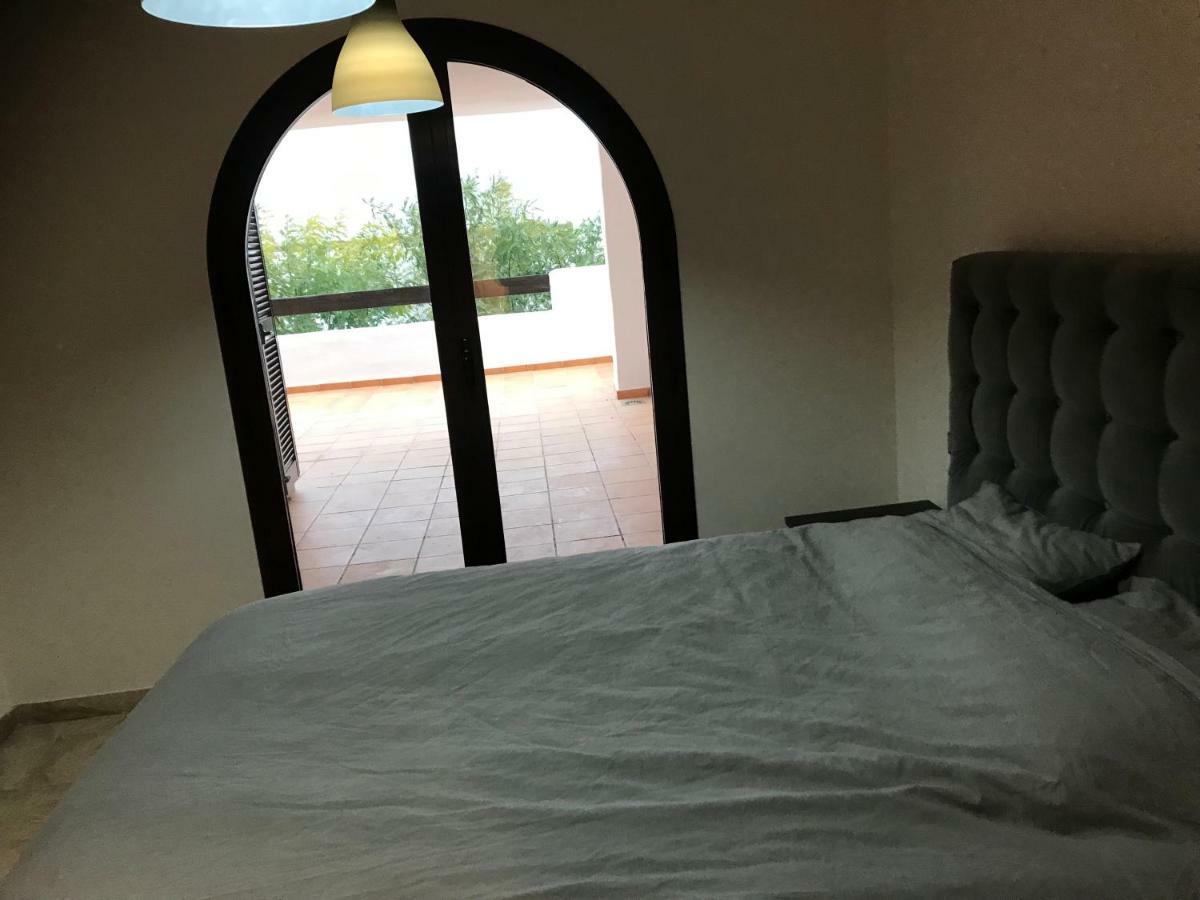 Luxury Apartment Set In Dona Julia Golf Course كاساريس المظهر الخارجي الصورة
